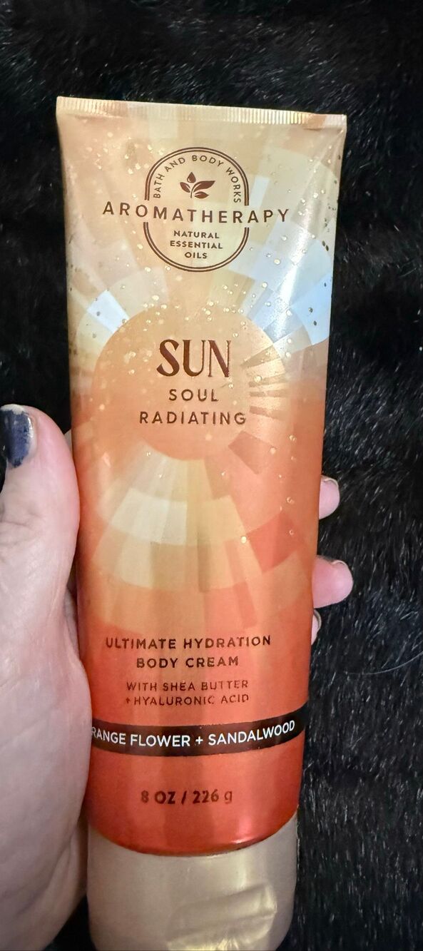 Bath and Body Works Aromatherapy SUN Soul Radiating Hydration Body Cream 90% ful